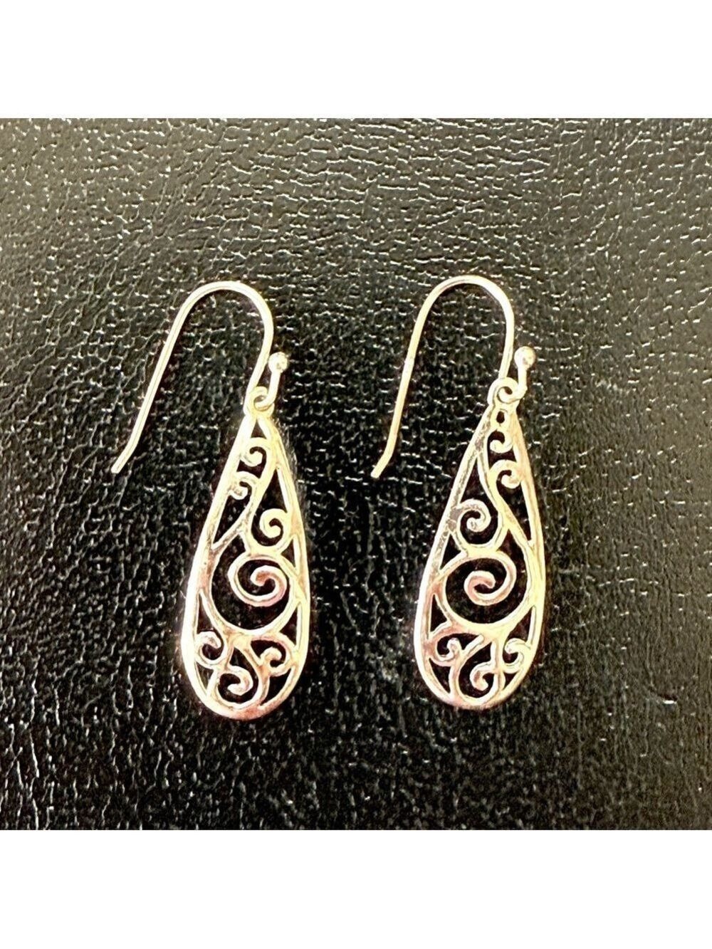 Sterling Silver Filigree Teardrop Shaped Earrings Stamped 925